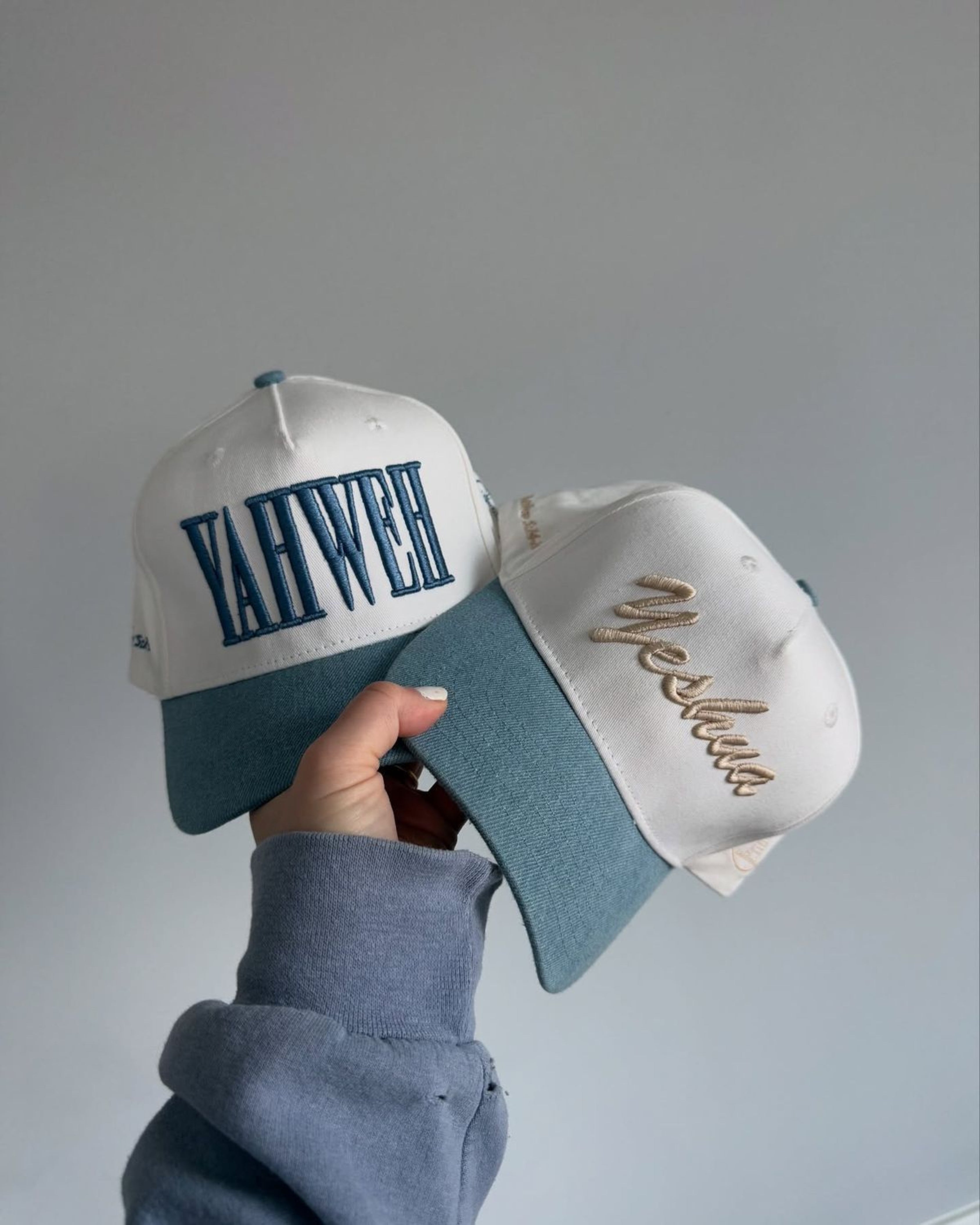 Gorras - "Yahweh" y "Yeshua"